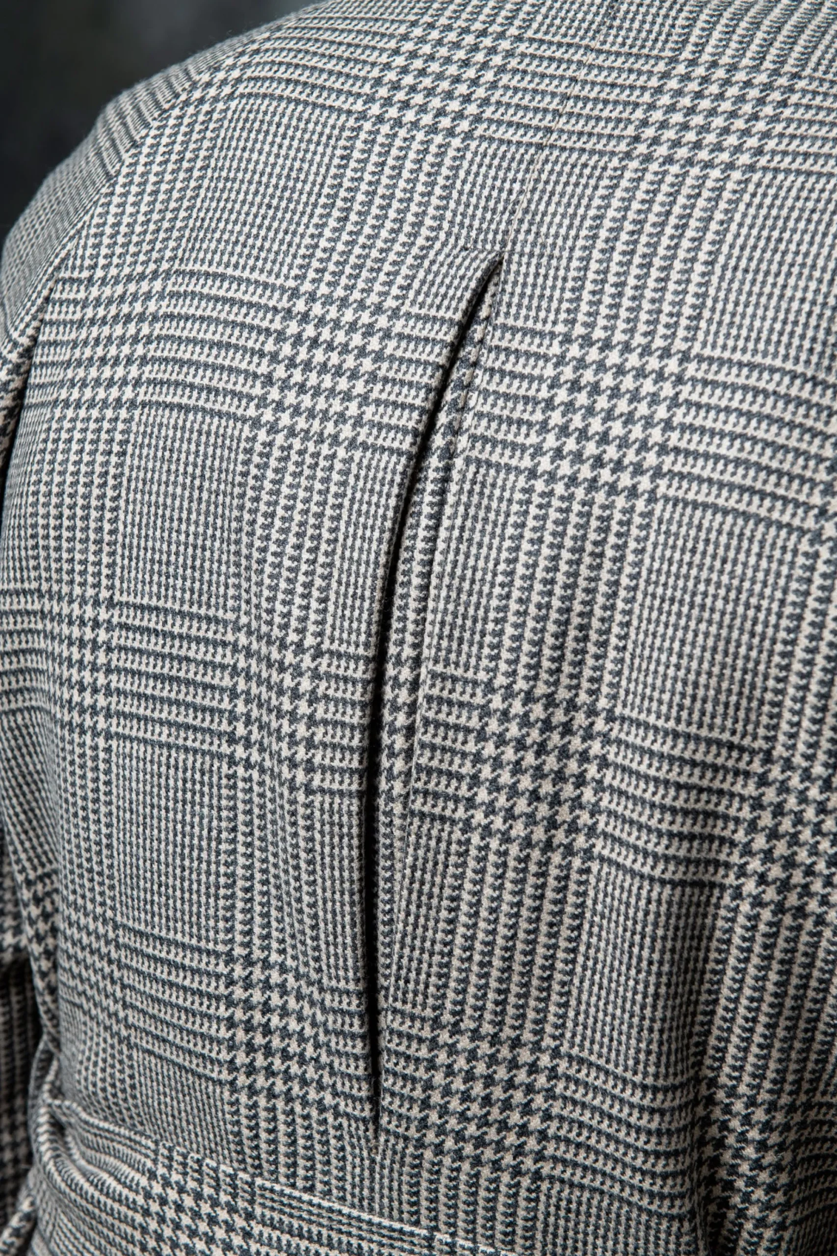 Pini Parma Brown Prince Of Wales Raglan Coat – Made In Italy Discount