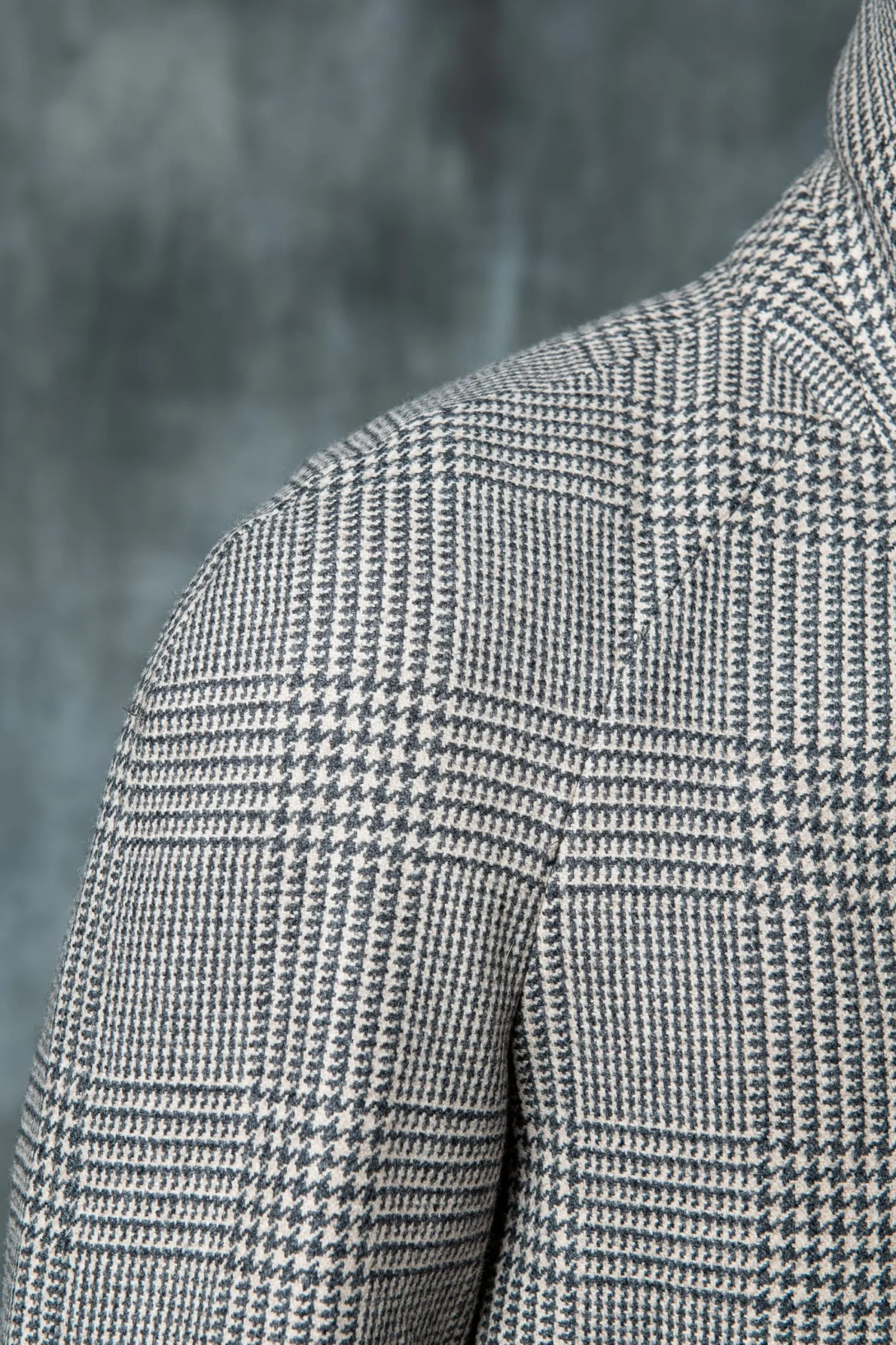 Pini Parma Brown Prince Of Wales Raglan Coat – Made In Italy Discount