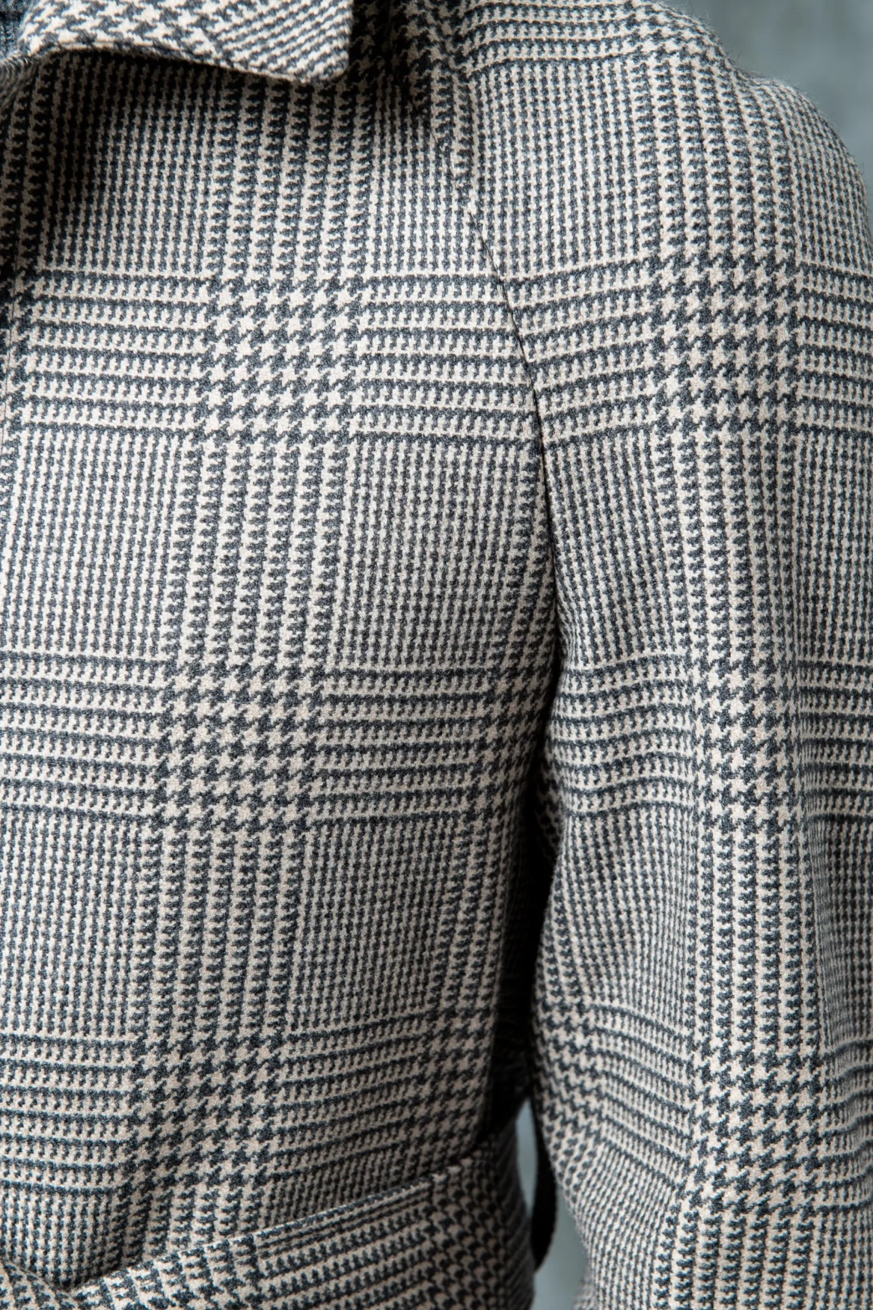 Pini Parma Brown Prince Of Wales Raglan Coat – Made In Italy Discount