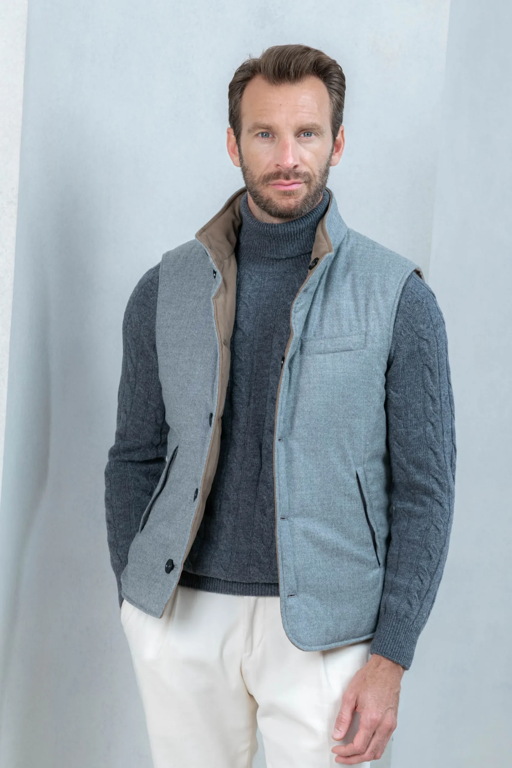 Pini Parma Taupe Reversible Vest In Loro Piana Wool With Rain System®– Made In Italy Clearance