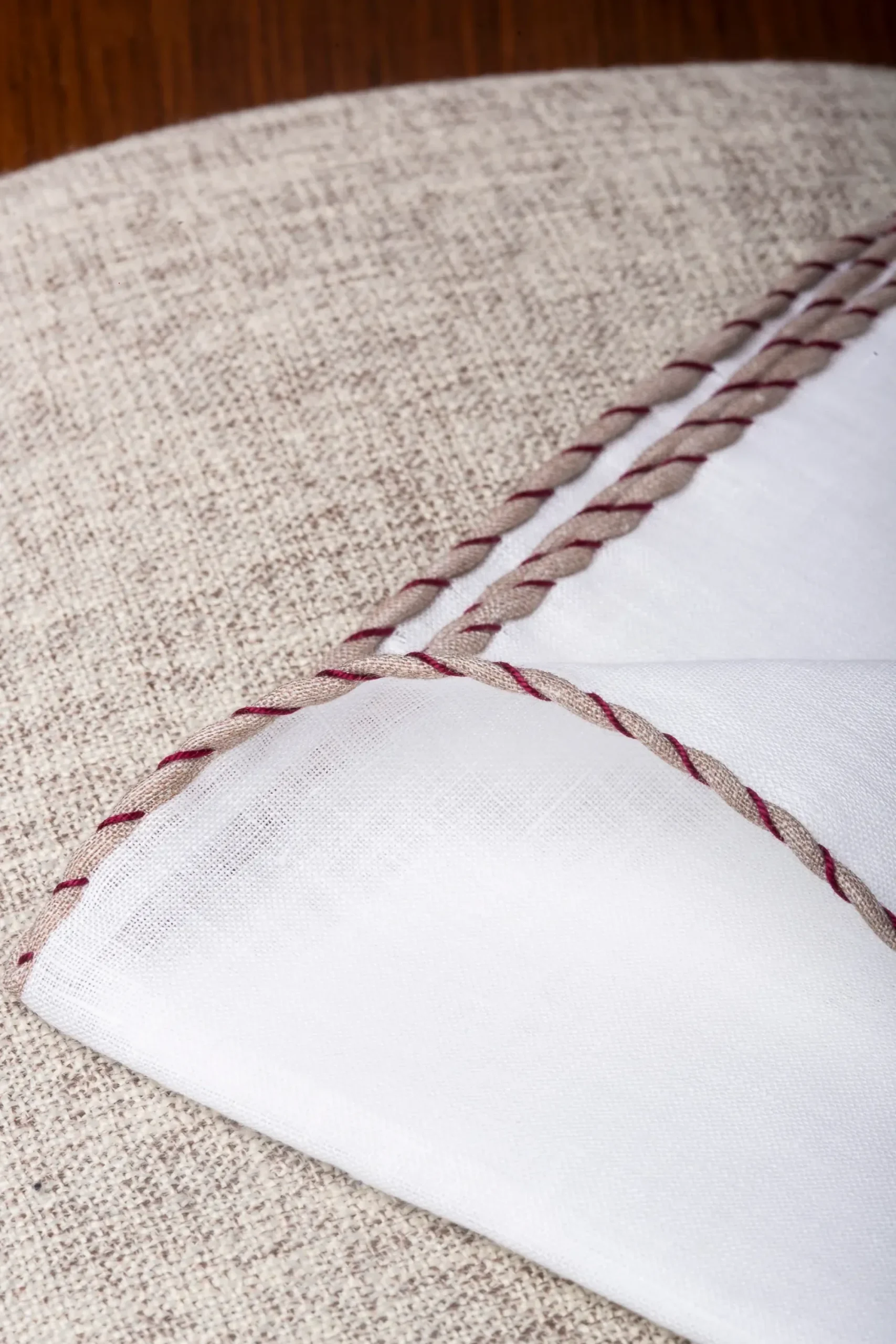 Pini Parma White Linen Pocket Square With Beige And Red Edges - Made In Italy Fashion