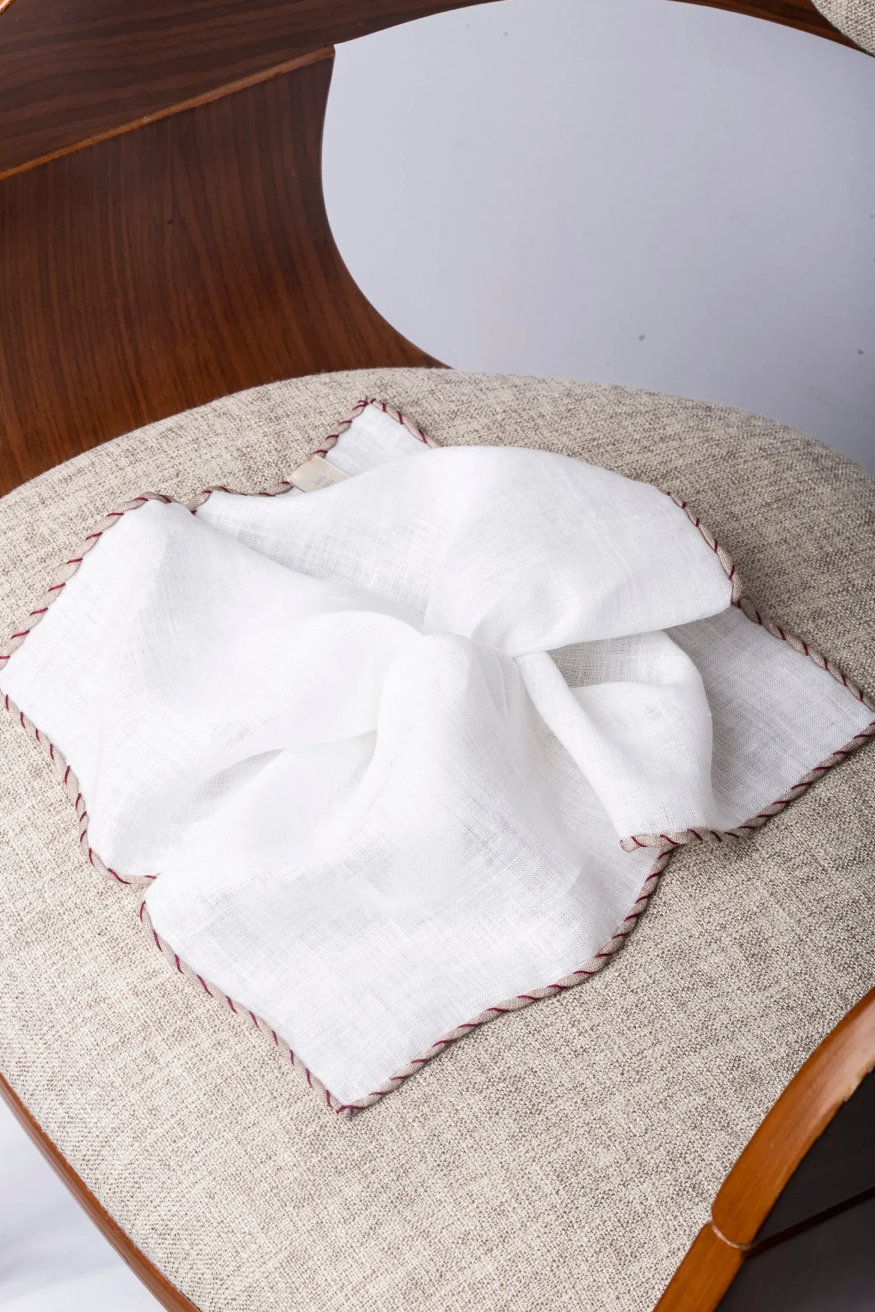 Pini Parma White Linen Pocket Square With Beige And Red Edges - Made In Italy Fashion